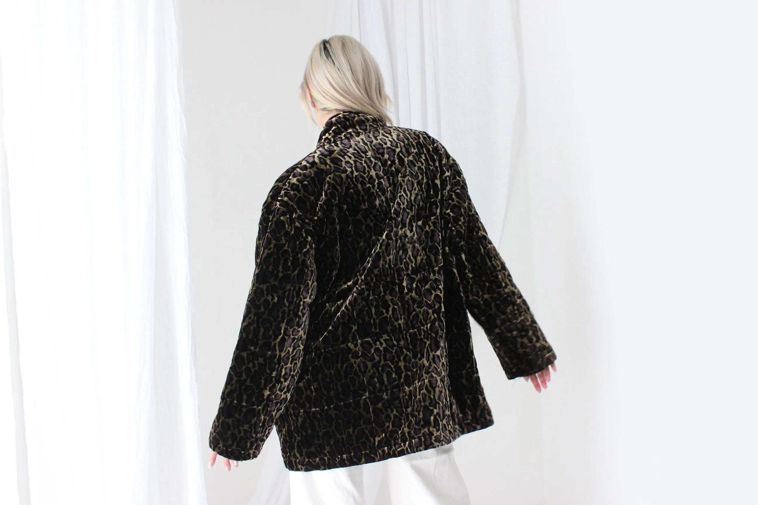 80s PURE SILK VELVET Quilted Puffer Coat in Leopard Print